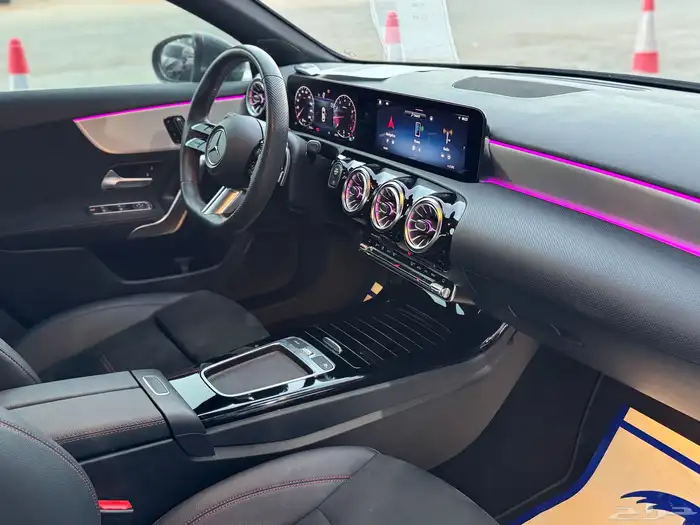 مرسيدس A200 2023 عداد 31 الف 8