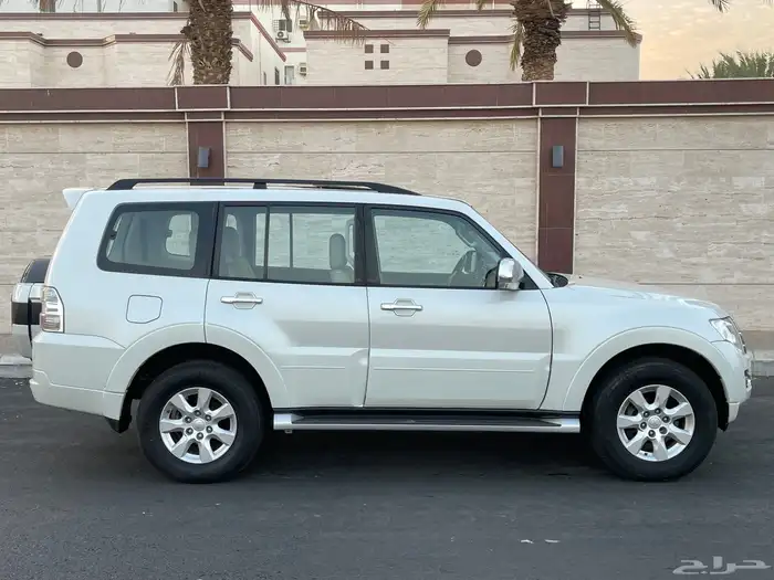 باجيرو 2018 فل كامل قمه بالنظافه 4