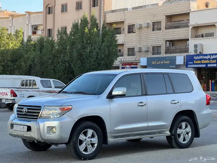 تويوتا لاند كروزر جيب موديل 2013 6