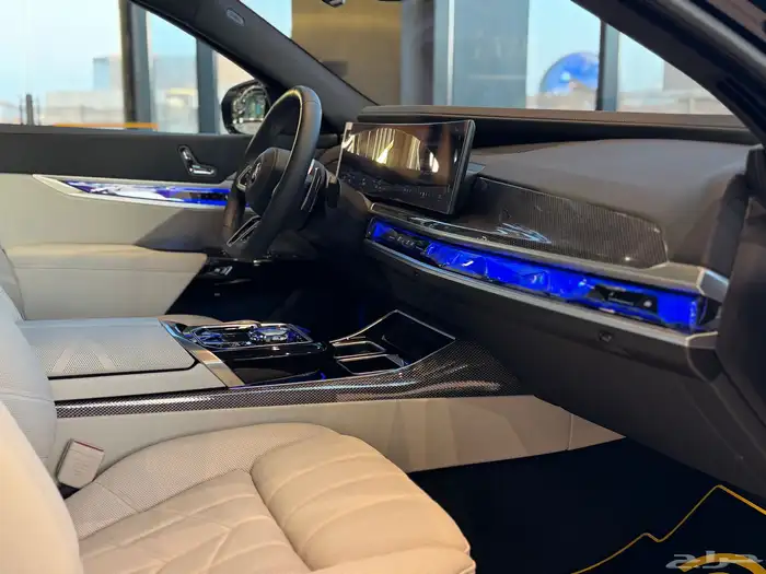 بي ام دبليو 735i 2026 جديد 7