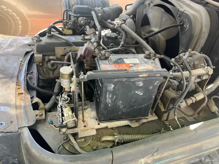 للبيع رافعه شوكيه 3 طن بانزين 3