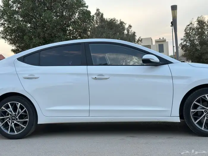 النترا موديل 2020 فل كامل شبة جديدد 10