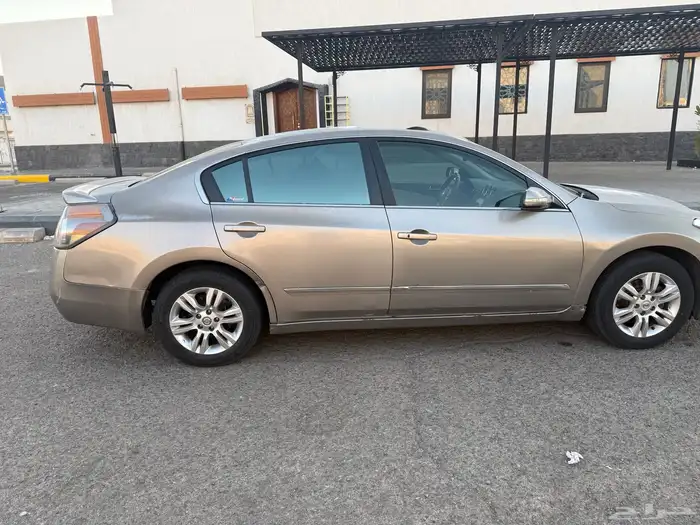 التيما 2010 للبيع 2