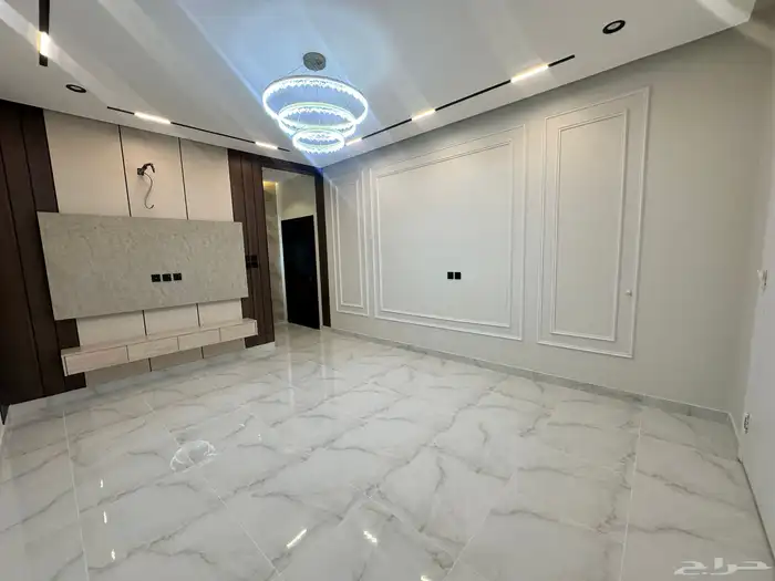 شقه للبيع حي الصفا من 5 غرف وصاله موقع مميز مصعد راكب 2