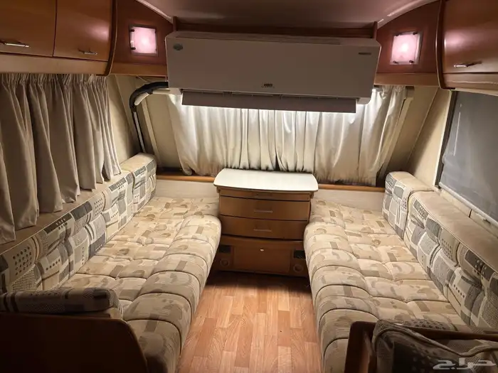 كرفان اوربي موديل 2008 متوفر فيه جميع المواصفات الطول 7 50 0