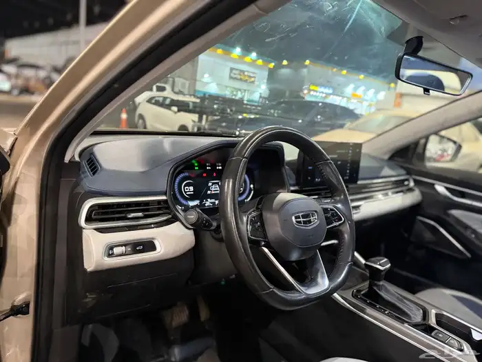 للبيع جيلي امحراند 7 موديل 2023 فل كامل . 11