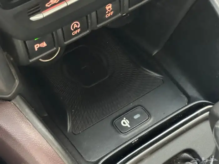 تويوتا أوربان كروزر 2024 GLX فل كامل 28