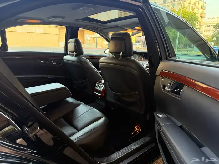 مرسيدس بانوراما 2008 عداد 126 الف لايوجد رش 8