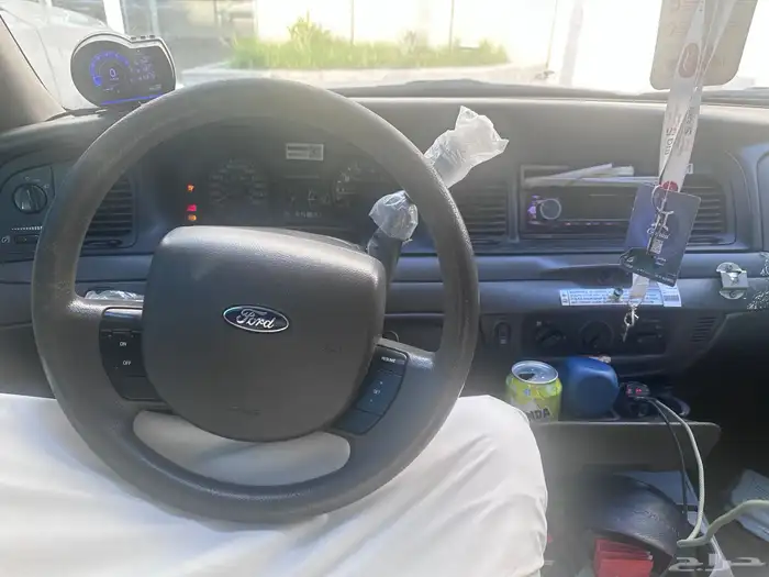 فورد بوليسي 19