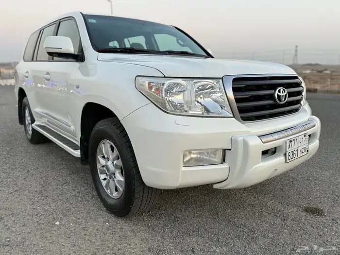 لاندكروزر 2010 فل كامل قمة في النظافة 0