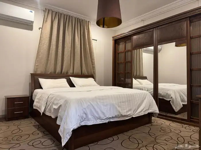 شقة للايجار حي الزهراء 11