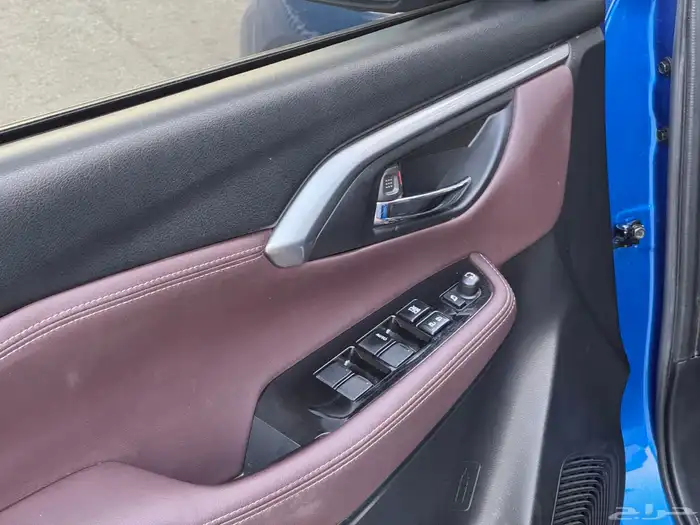 تويوتا أوربان كروزر 2024 GLX فل كامل 22