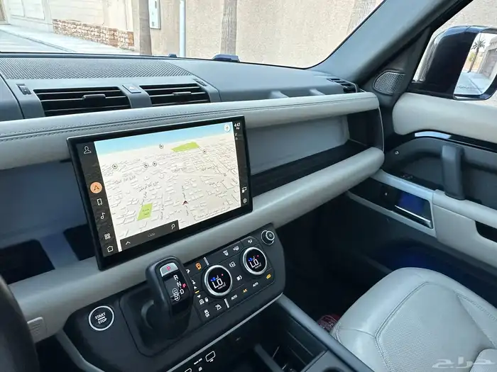 ديفندر 6 سلندر 2022 تحت الضمان HSE ( تم البيع ) 41