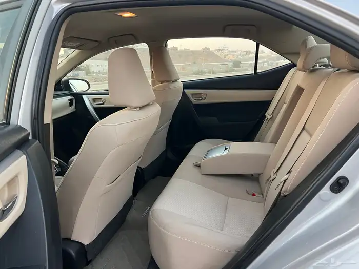 كورولا2015(GLi)مخزن 44