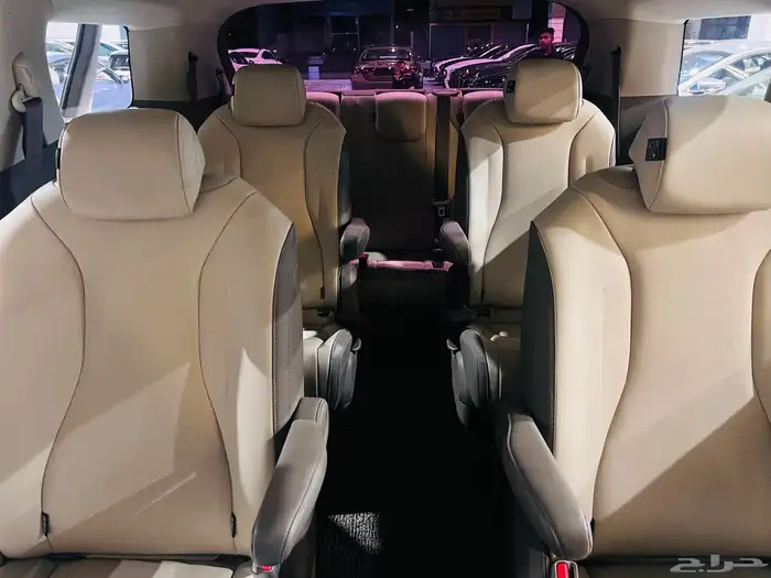 كيا كارنيفال 2021 (( بحالة ممتازة )) 8