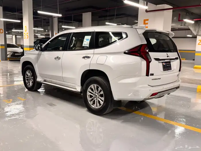 ميتسوبيشي مونتيرو موديل 2021 سبورت 8