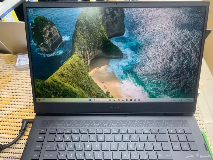 لابتوب اتش بي اومين للبيع 3