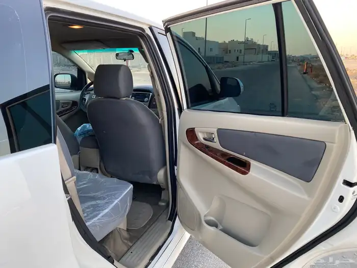 انوفا 2012 مالك واحد من الوكاله 12