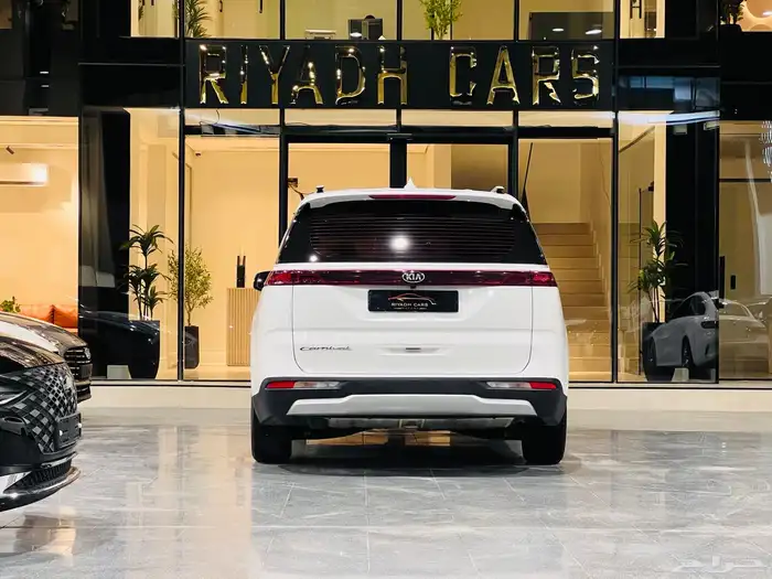 كيا كارنيفال 2021 (( بحالة ممتازة )) 3