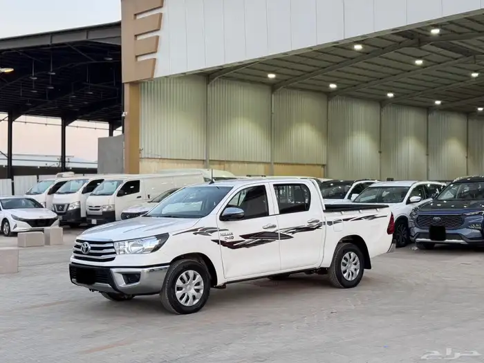 تويوتا هايلوكس 2021 ابيض ديزل GL 3