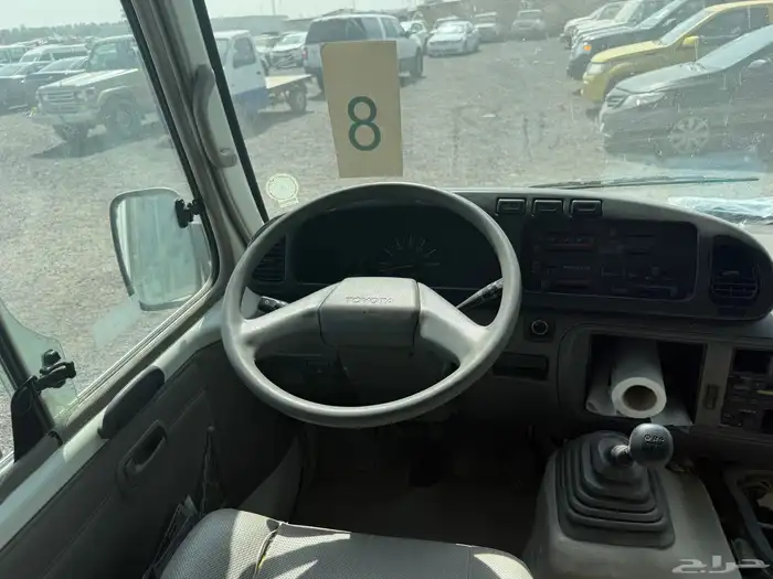 باص كوستر مخزن bus 14