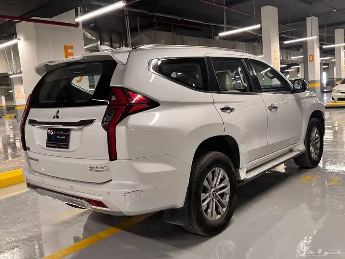 ميتسوبيشي مونتيرو موديل 2021 سبورت 7