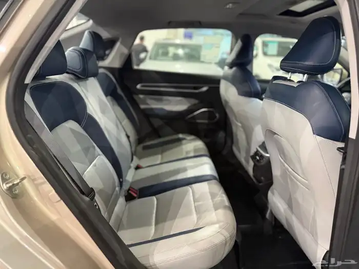 للبيع جيلي امحراند 7 موديل 2023 فل كامل . 28