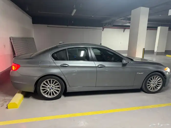 BMW 530I - موديل 2011 - فل كامل 4