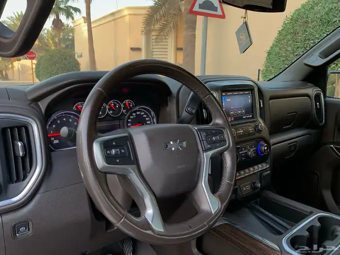 شفروليه سلفرادو تريل بوس موديل 2021 بحالة الوكاله 29