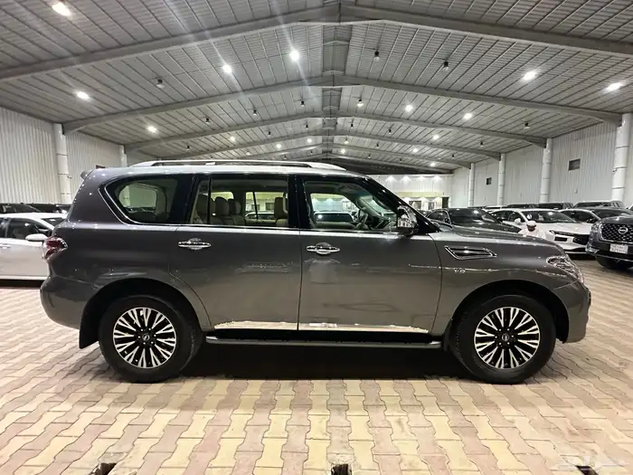 نيسان باترول موديل 2017 نص فل 5