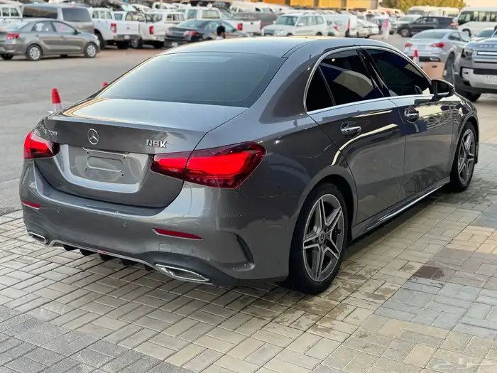 مرسيدس A200 2023 عداد 31 الف 2