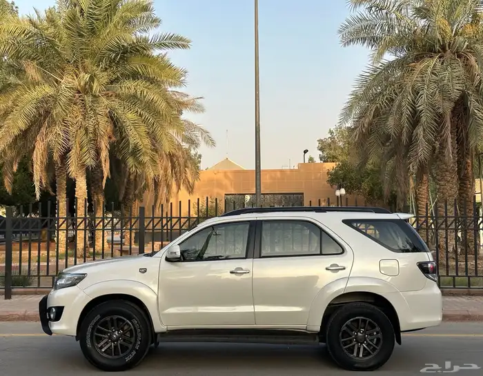 تويوتا فورشنر 60 عام موديل 2015 6 سلندر سعودي 2