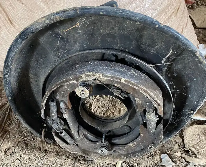 للبيع قطع واكسسوارات ربع 2016 18