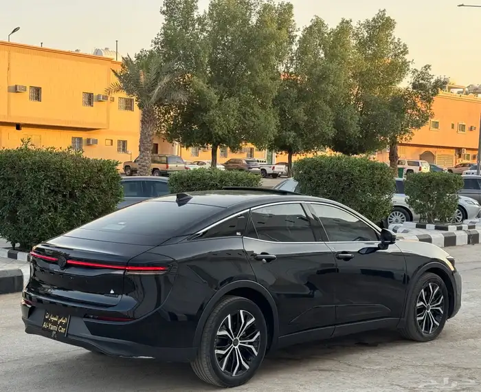 تويوتا كراون 2023 9