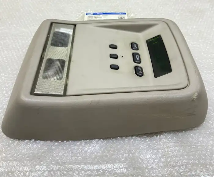 كونسول سقف علوي فورد جراند ماركيز 2008 2