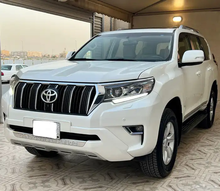 تويوتا برادو 2023 6سلندر عداد 28 الف 2