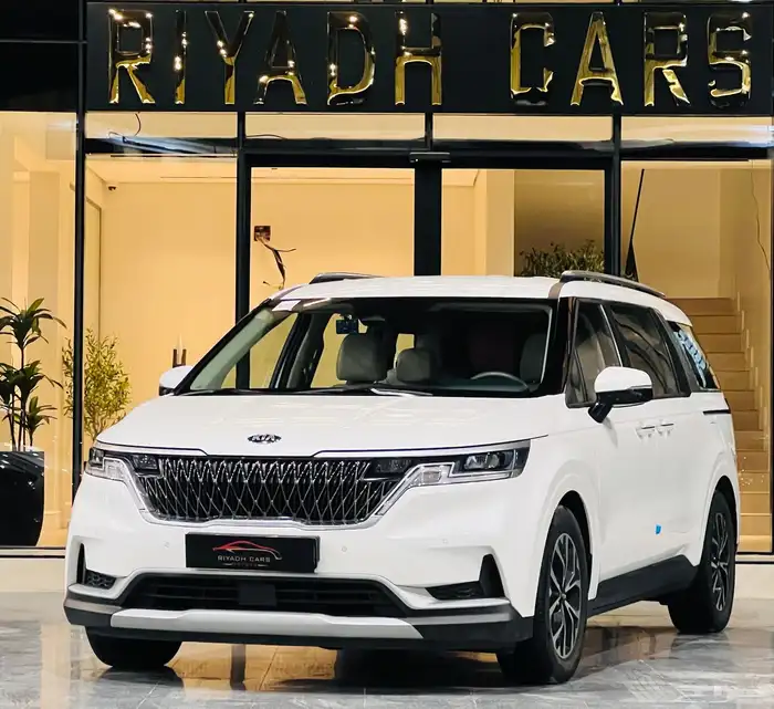 كيا كارنيفال 2021 (( بحالة ممتازة )) 2