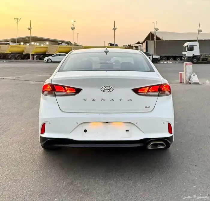 هيونداي سوناتا ( بنزين ) 2019 فل كامل بدون بانوراما 4