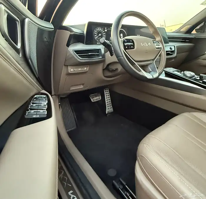 كيا K8 2022 ( بنزين ) فل كامل بدون بانوراما للبيع 21