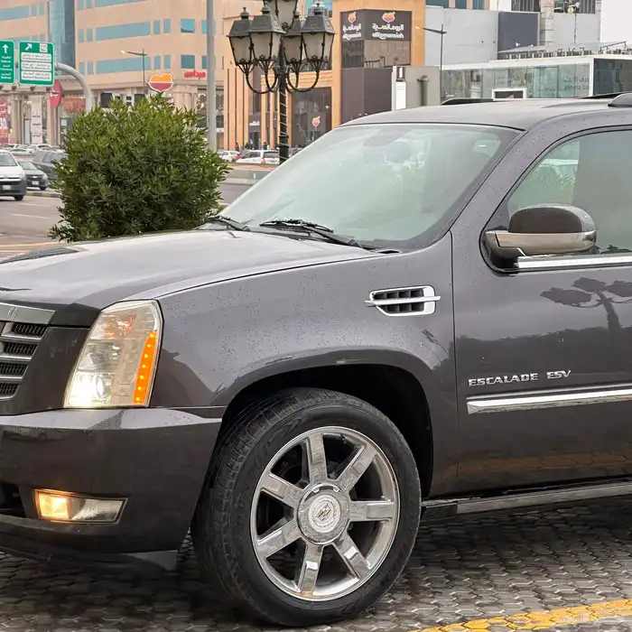 كاديلاك اسكاليد 2011 فل كامل الجميح 5