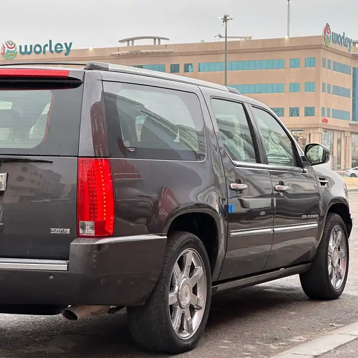 كاديلاك اسكاليد 2011 فل كامل الجميح 23