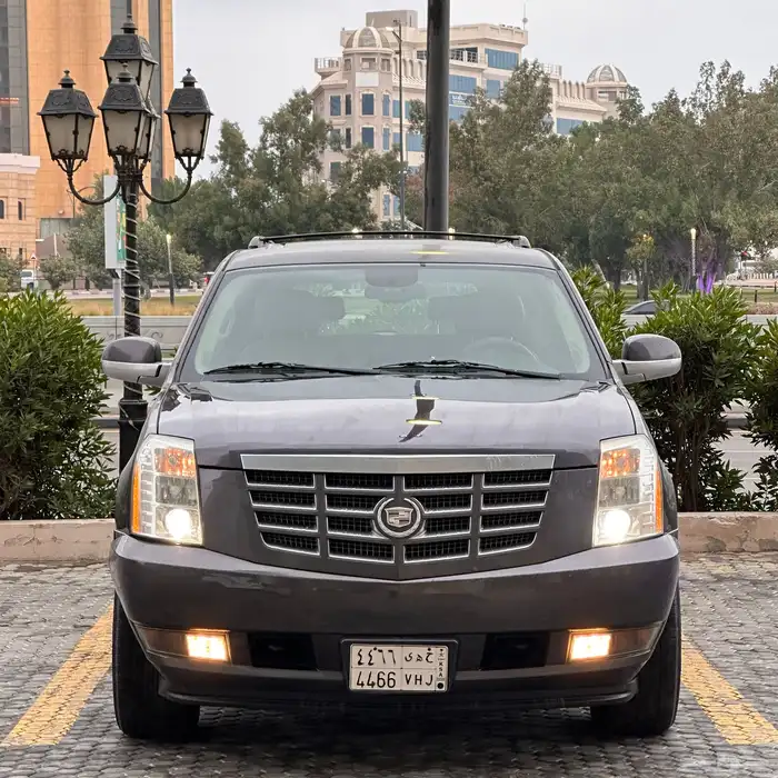 كاديلاك اسكاليد 2011 فل كامل الجميح 2