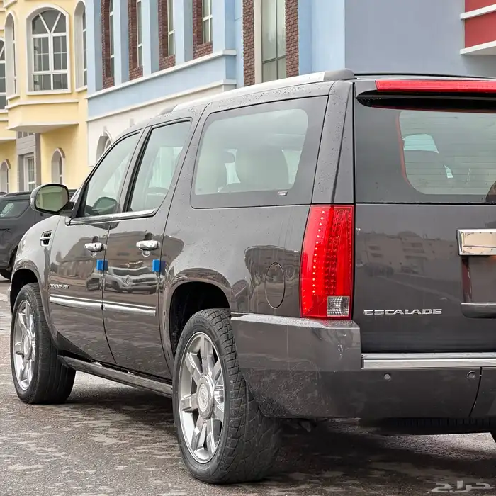 كاديلاك اسكاليد 2011 فل كامل الجميح 24