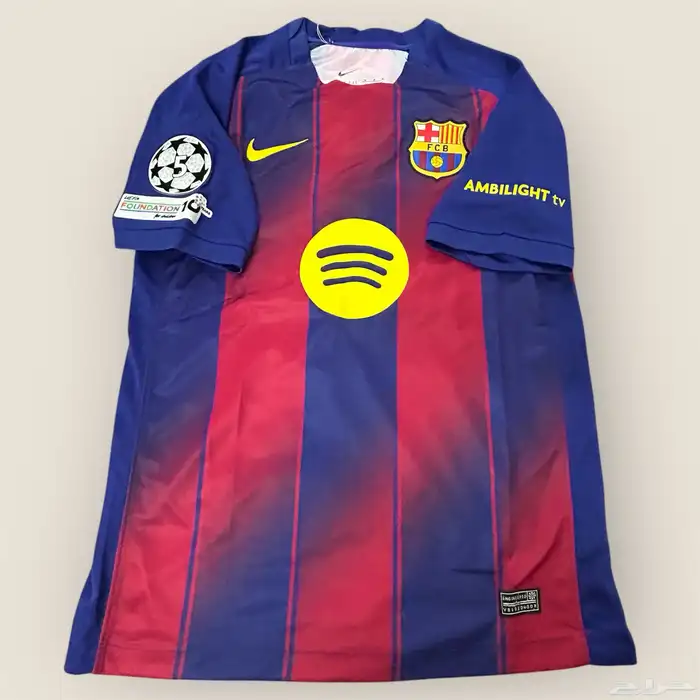 برشلونه تيشيرت 25 26 مع طباعه متوفر M وL 0