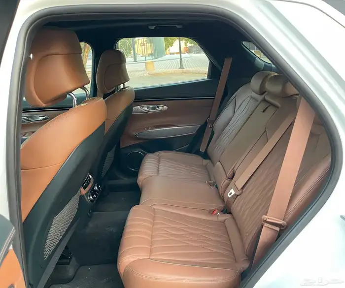 جنيسيس GV70 2023 فل سعودي 32