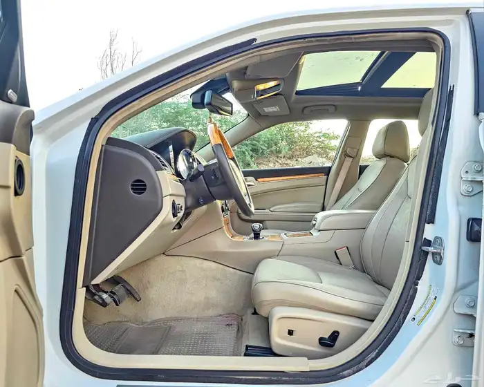 كرايزلر C300 موديل 2014 فل كامل 6 سلندر 15