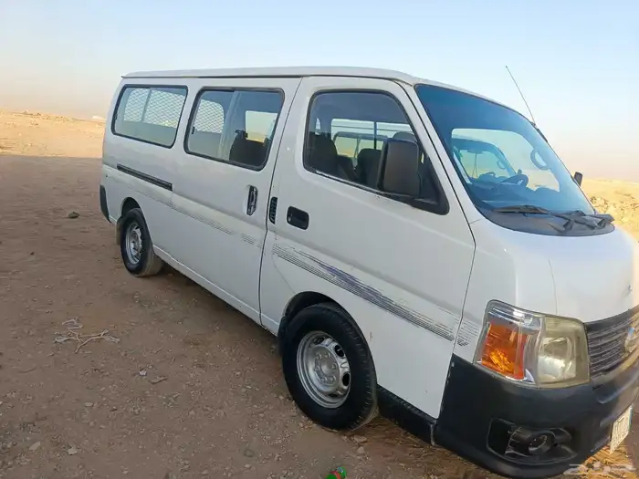 باص نيسان اورفان بنزين موديل 2011. مفحوص و الاستماره جديد 0