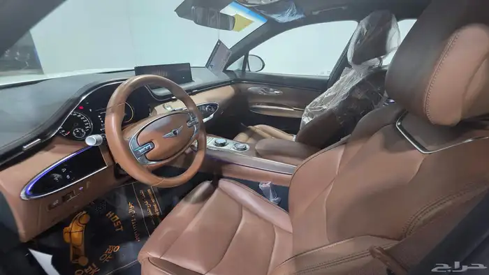 جنسس GV70 وكاله 2023 10