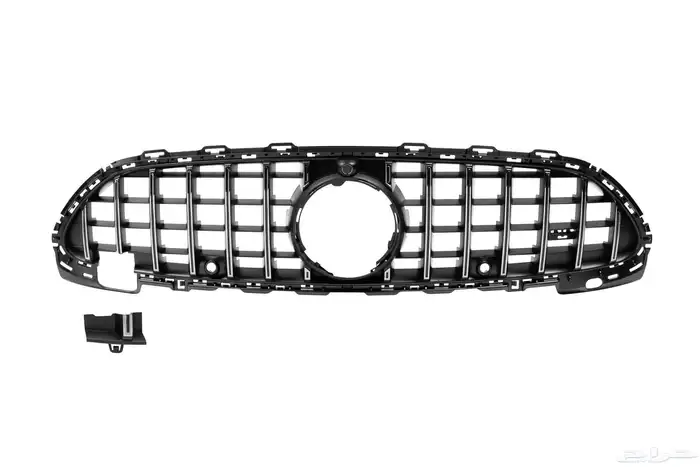 تحويل مرسيدس C180 و C200 و C300 إلى C63 2025 14