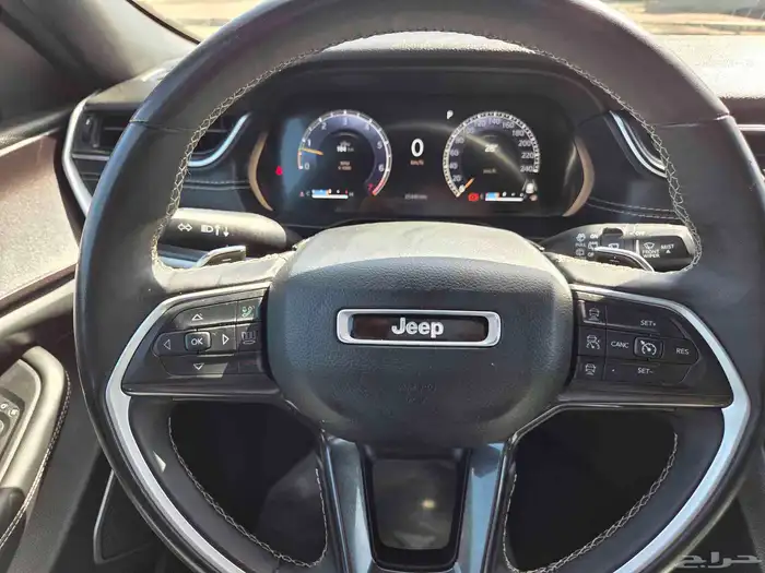 جراند شيروكي التيتيود 2022 18